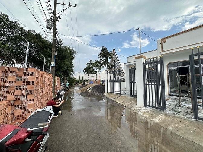 Nhà Sông Thao Trảng Bom Cách Chợ Chỉ 500m Cần Bán Gấp