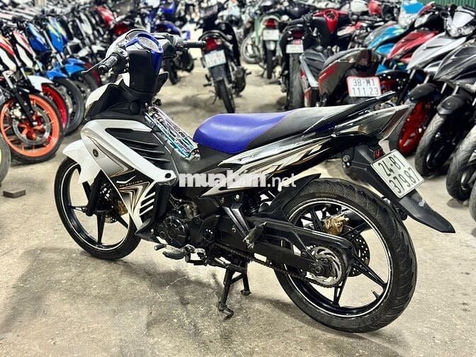 XE MÁYTHANH TÙNG_EX 135 MÀU TRẮNG CÔN TAY MÁY ZIN