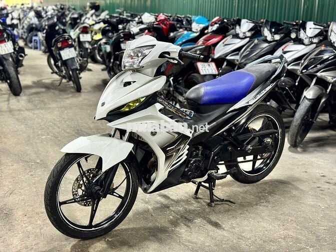 XE MÁYTHANH TÙNG_EX 135 MÀU TRẮNG CÔN TAY MÁY ZIN