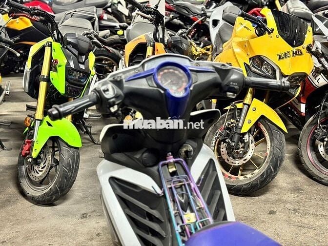 XE MÁYTHANH TÙNG_EX 135 MÀU TRẮNG CÔN TAY MÁY ZIN