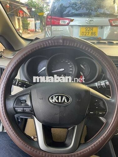 Kia Rio 2017 1.4 MT Sedan - 170000 km