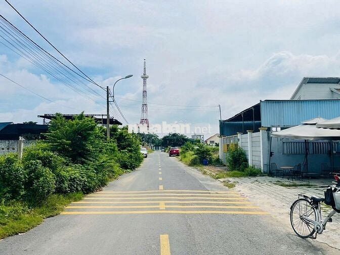 Giá đầu tư 700triệu mặt tiền đường Huỳnh Văn Cọ, TT Củ Chi 200m2, SHR