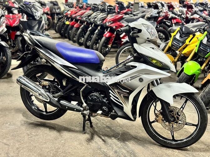 XE MÁYTHANH TÙNG_EX 135 MÀU TRẮNG CÔN TAY MÁY ZIN
