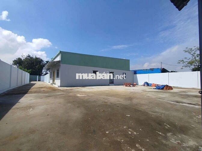 GẤP BÁN XƯỞNG MỚI XÂY VỚI DIỆN TÍCH CỰC ĐẸP 1110M2 . FULL THỔ 100,%.