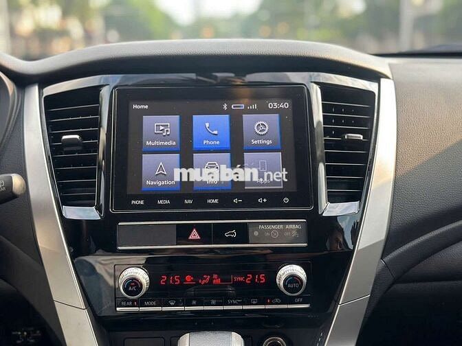 Mitsu Pajero Sport 4WD sx 2022 chạy 3 vạn km