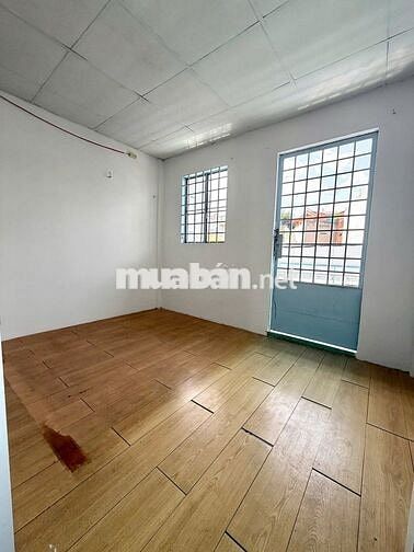 Nhà trệt lầu trống suốt hẻm đường Mạc Đĩnh Chi chỉ 4 triệu