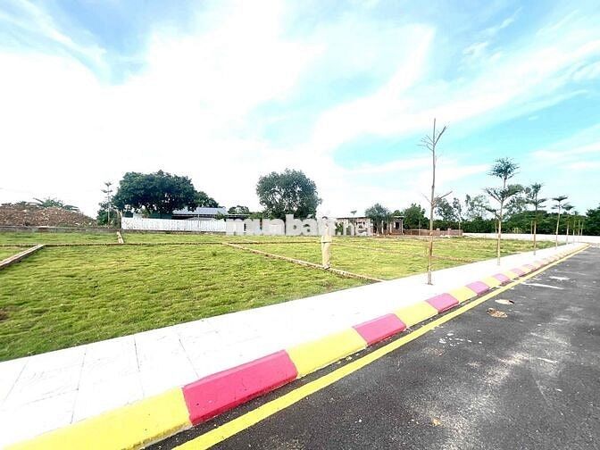 BÁN ĐẤT SỔ ĐỔ, DT 100m2, TẠI HOÀ THẠCH, PHÚ CÁT, HÀ NỘI