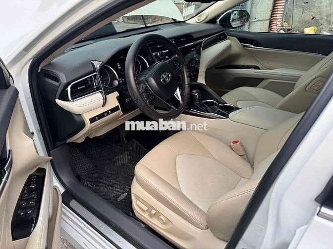 Toyota Camry 2021 2.5Q - BH 1 năm HÃNG