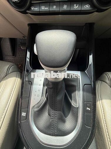 Kia Cerato 2021 1.6 AT LUXURY - 60 km