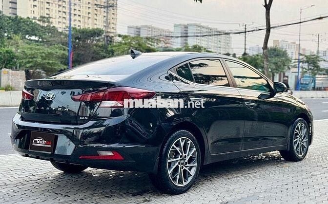 Hyundai Elantra 2022 2.0 AT - 19000 km