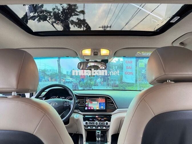Hyundai Elantra 2022 2.0 AT - 19000 km