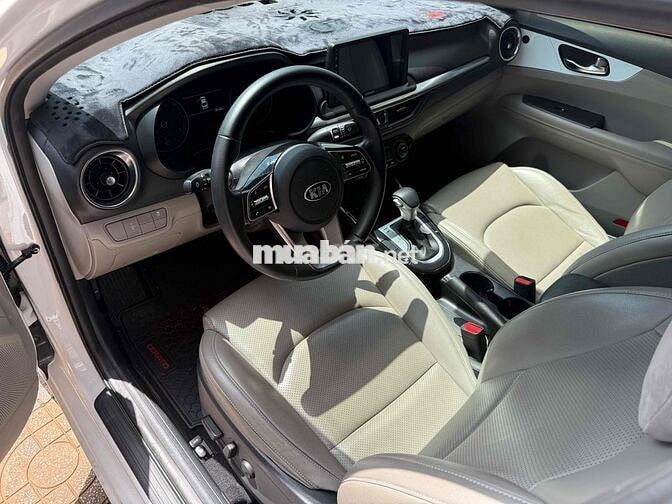 Kia Cerato 2021 1.6 AT LUXURY - 60 km
