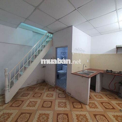 Cho thuê nhà gác lửng mặt tiền Nguyễn Thông 5,5tr