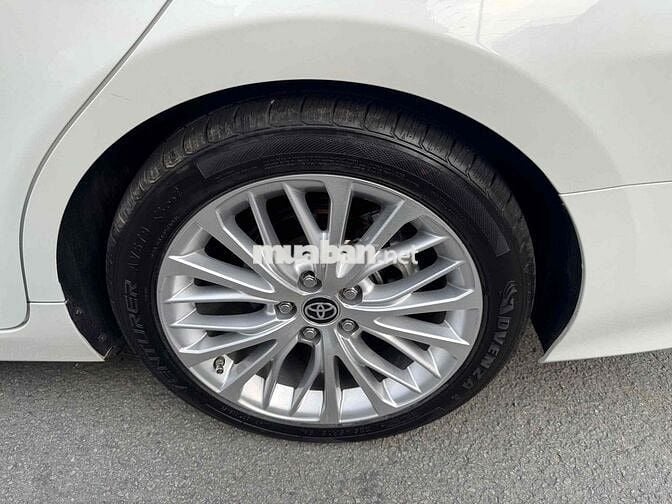 Toyota Camry 2021 2.5Q - BH 1 năm HÃNG