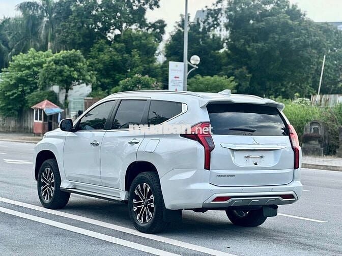 Mitsu Pajero Sport 4WD sx 2022 chạy 3 vạn km
