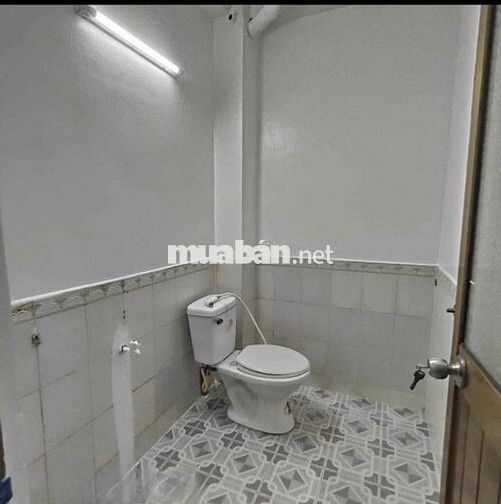 NHÀ 1 TRỆT 1 LẦU 2PN 2WC, ĐƯỜNG SỐ 6, ĐỐI DIỆN VẠN PHÚC CITY