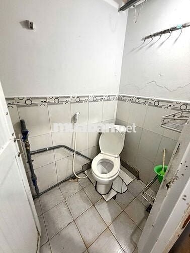 Nhà trệt lầu trống suốt hẻm đường Mạc Đĩnh Chi chỉ 4 triệu