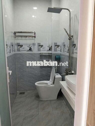 Nhà phố mặt tiền kinh doanh Nguyễn Đức Thiệu gần Vincom550 Dĩ An