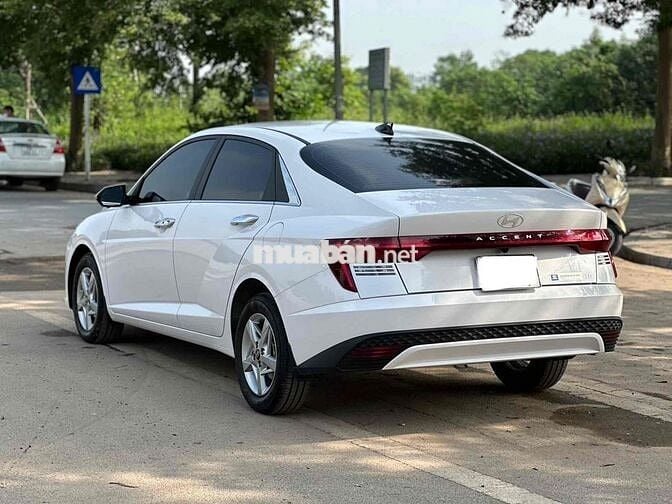 Hyundai Accent 2024 1.5 AT - 8000 km