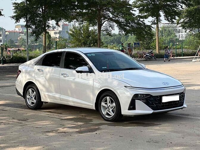 Hyundai Accent 2024 1.5 AT - 8000 km