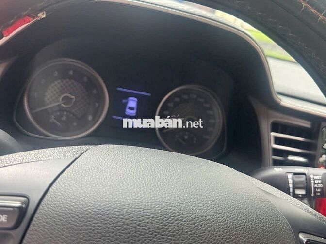 Hyundai Elantra 2019 1.6AT - 92000 km