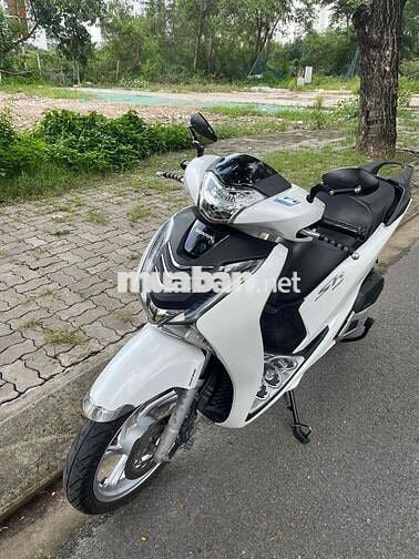 Cần bán xe Sh 2017 -150 CBS