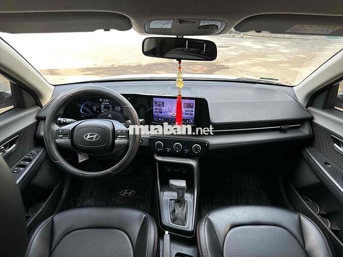 Hyundai Accent 2024 1.5 AT - 8000 km
