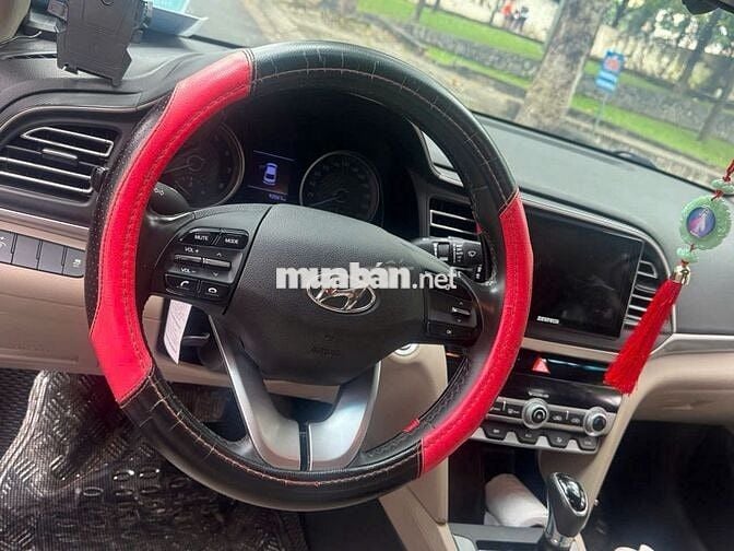 Hyundai Elantra 2019 1.6AT - 92000 km