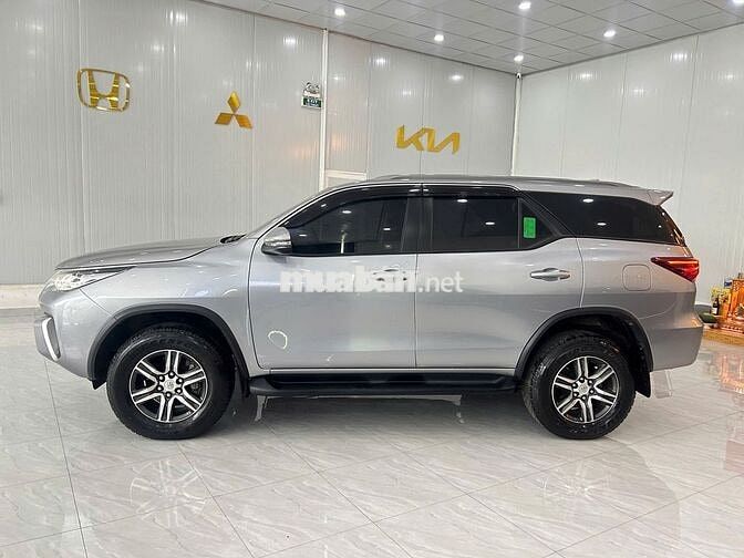Toyota Fortuner 2.4G MT 2018, Đi 49.000km, Như Mới