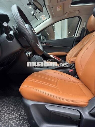 Mazda 3 2016 1.5 AT Sedan - 82000 km