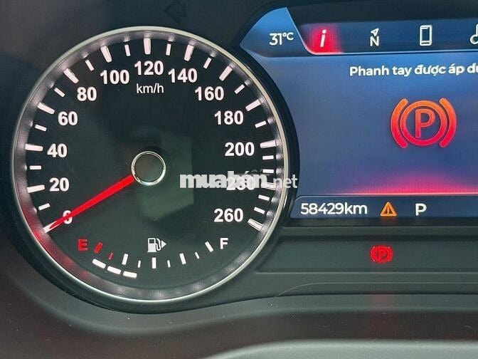 VinFast Lux A2.0 2021 2.0 AT - 49999 km