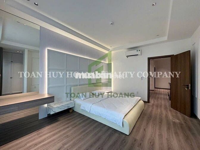 Nhà đường Hóa Sơn – gần Lotte Mart, vị trí trung tâm 5 PN hiện đại