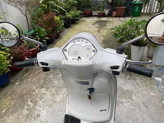 Vespa ie phun xăng 2011 xe zin 100% tuyệt đẹp