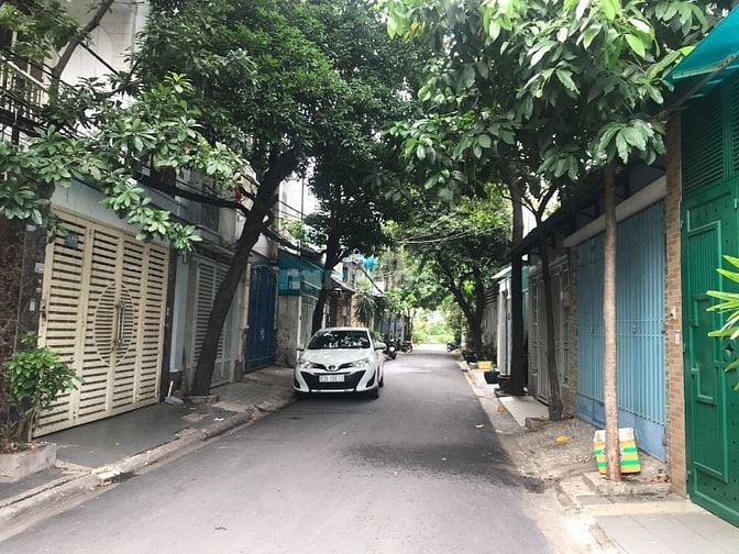 PHÒNG LẦU 2- 19M2- CÓ CỬA SỔ- FULL NỘI THẤT-GIỜ TỰ DO- 3,5TR/TH
