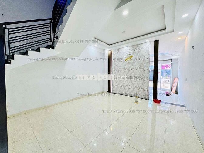CHO THUÊ NHÀ - HẺM 102 NGUYỄN TẤT THÀNH - ĐƯỜNG 3 OTO THÔNG THOÁNG.