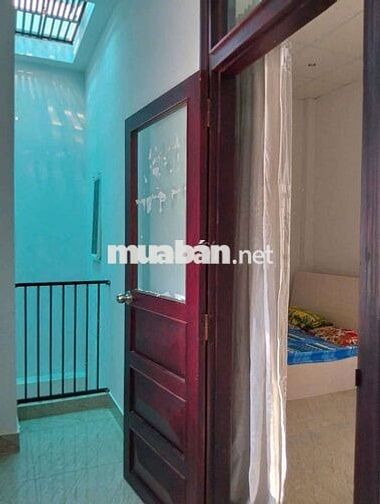 Cho thuê nhà ngay gần biển Hòn Chồng , Bắc Nha Trang
