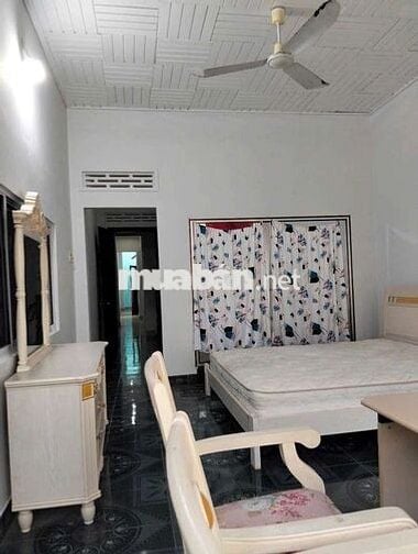 Cho thuê nhà ngay gần biển Hòn Chồng , Bắc Nha Trang