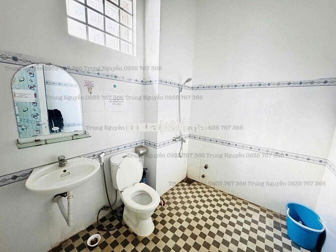 CHO THUÊ NHÀ - HẺM 102 NGUYỄN TẤT THÀNH - ĐƯỜNG 3 OTO THÔNG THOÁNG.