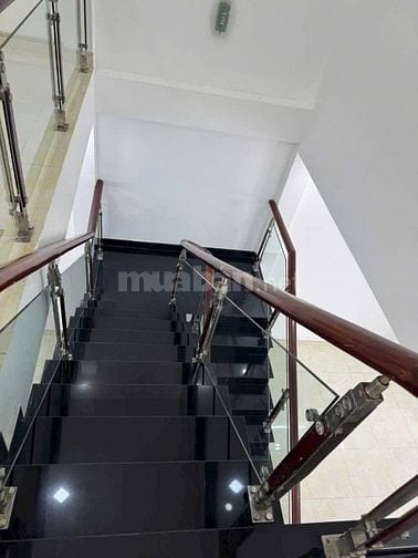 CChủ đang kẹt bán gấp nhà 1T1L Lê Quốc Hưng Q4 58m2_1 Tỷ 320tr Sổ Hồng