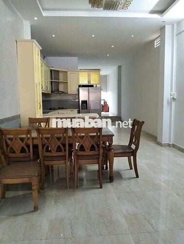 Cho thuê nhà ngay gần biển Hòn Chồng , Bắc Nha Trang