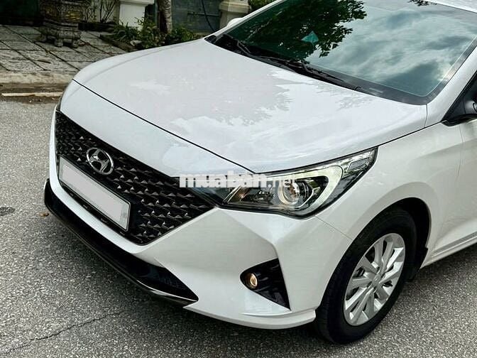 Hyundai Accent 2024 số tự động màu trắng