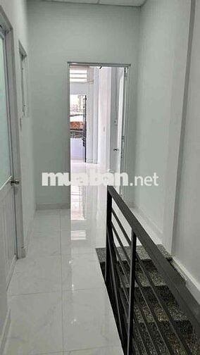 Nhà 1 trệt, 1 lầu, hẻm xe hơi 6m