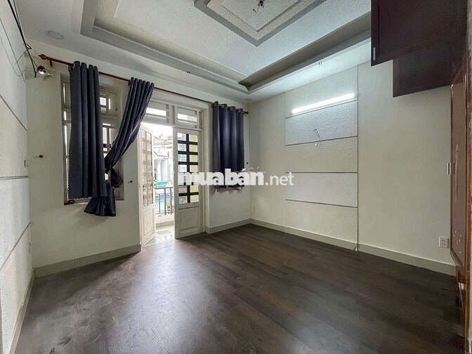 Cho thuê nguyên căn trốg, rộng rãi, hẻm xe hơi, Quang Trung p14 Gò vấp