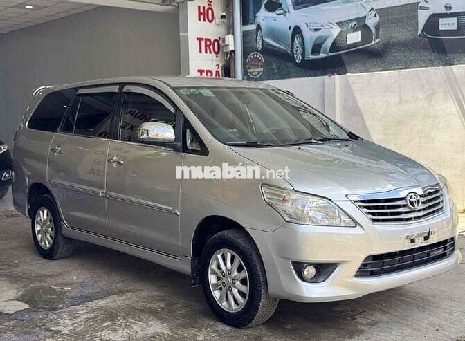 Bán Inova đời 2013 bản G xe đẹp khỏi bàn