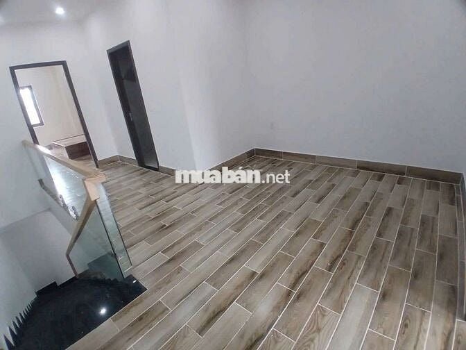 Bán nhà ngay trung tâm Thạnh Phú . Trả trước 600tr nhận nhà .