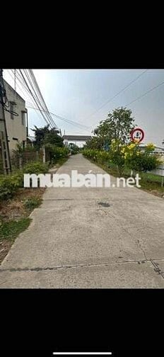 Đất Vườn Mặt Tiền Lê Minh Xuân 1000m2= 1,7tỷ