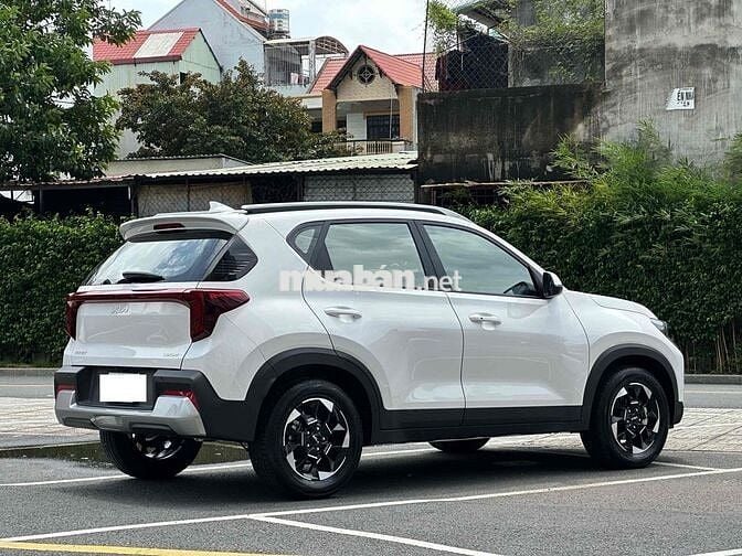 Kia Sonet 2024 1.5 Luxury	 - Dk 2025 lướt 5800 km