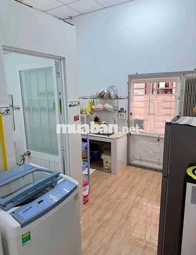 Cô Hằng gửi bán căn nhà ở  Huỳnh Thị Mài Hóc Môn. DT 80m2, giá 950Tr