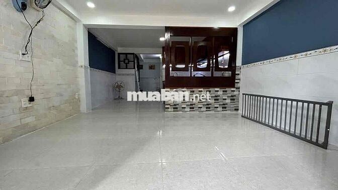 Nhà 1 trệt, 1 lầu, hẻm xe hơi 6m