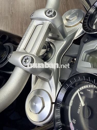Cần bán BMW R9T 2015 HQCN chính chủ
